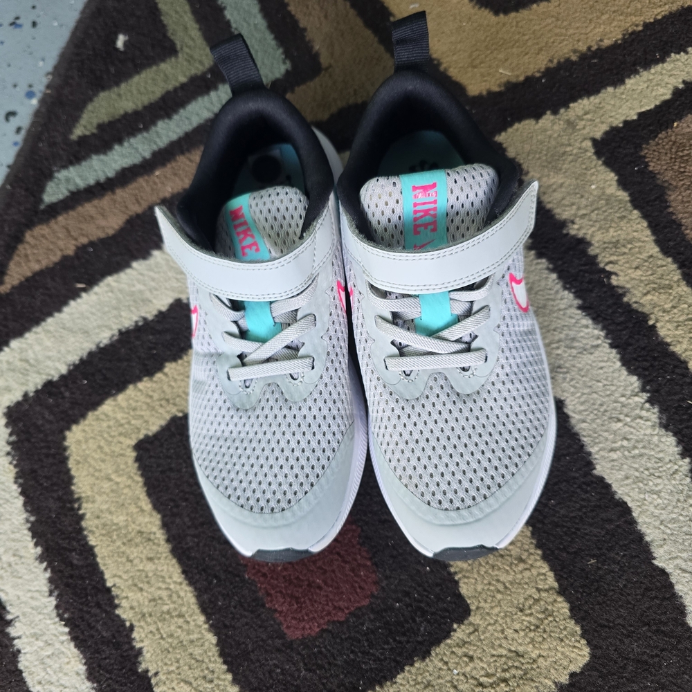 Nike Kids Sneakers in Gray and Pink with Teal Accents
